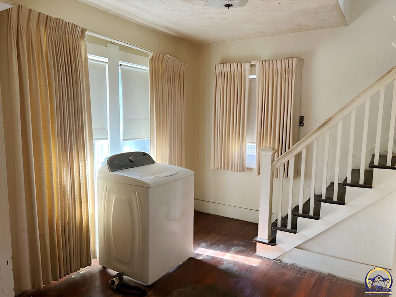 1533 Southwest High Avenue Topeka, KS 66604 - Photo 4 of 19