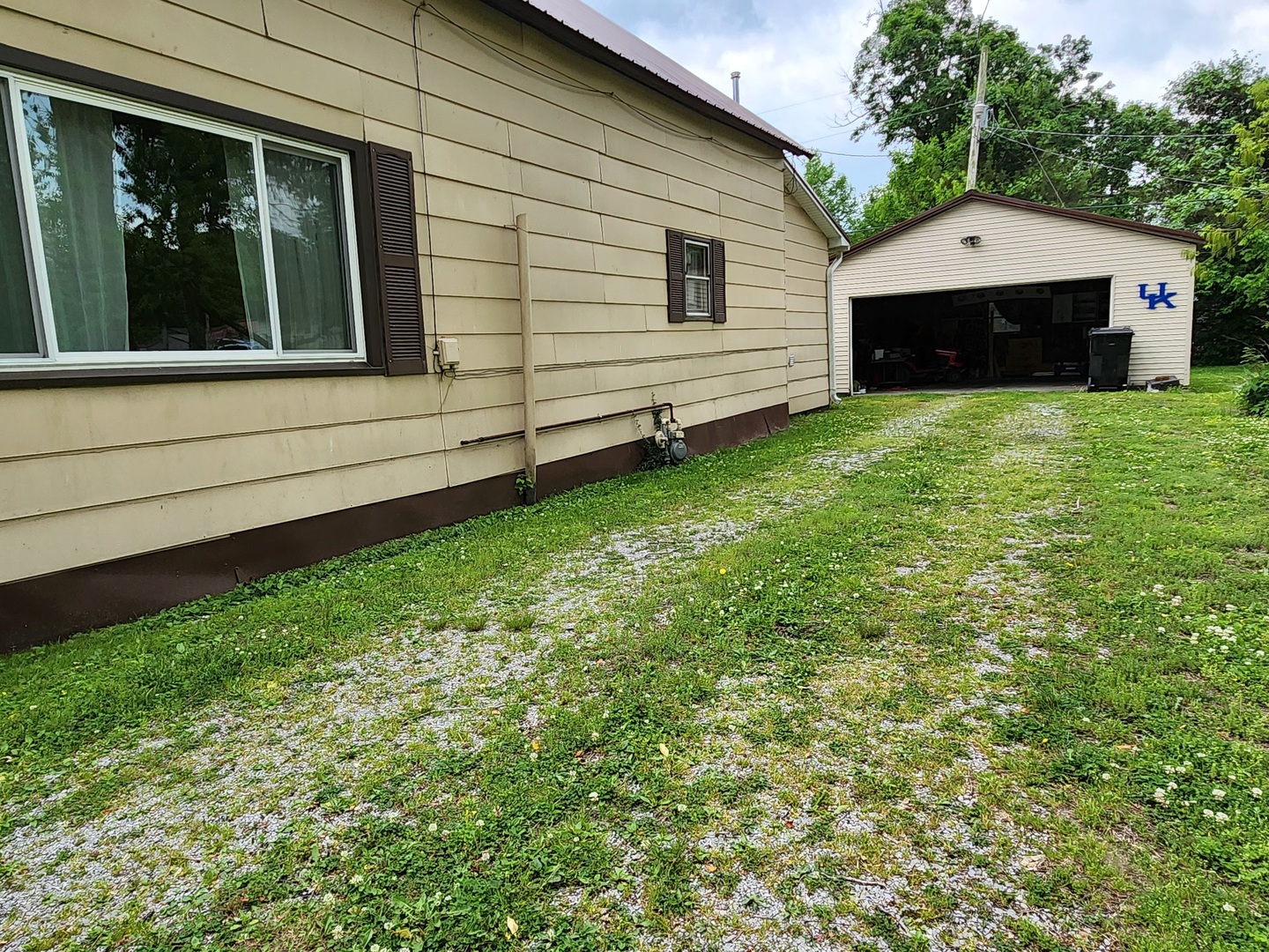 202 Lincoln Street Karnak, IL 62956 - Photo 33 of 45 a view of a house with a backyard