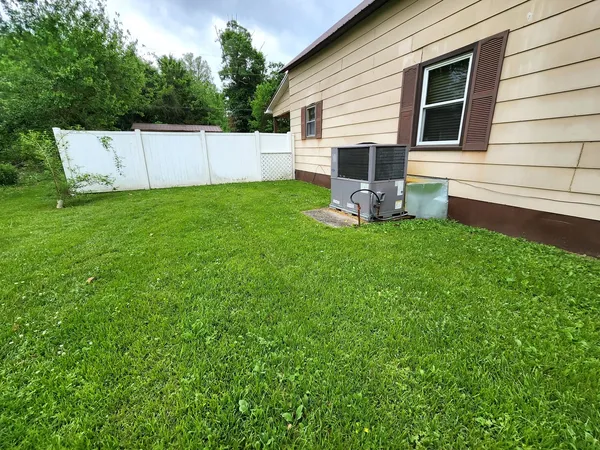 $64,900 | 202 Lincoln Street, Karnak, IL 62956