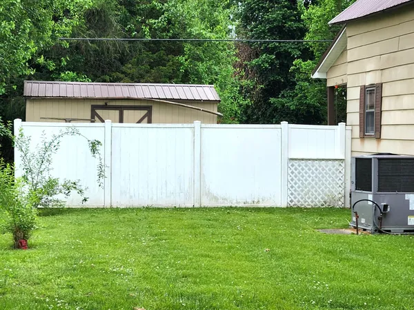 $64,900 | 202 Lincoln Street, Karnak, IL 62956
