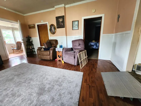 $64,900 | 202 Lincoln Street, Karnak, IL 62956