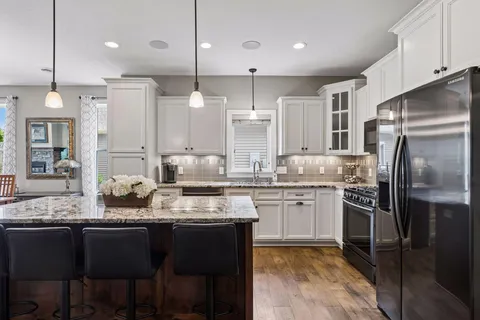$625,000 | 25441 Heims Lake Circle, Wyoming, MN 55092