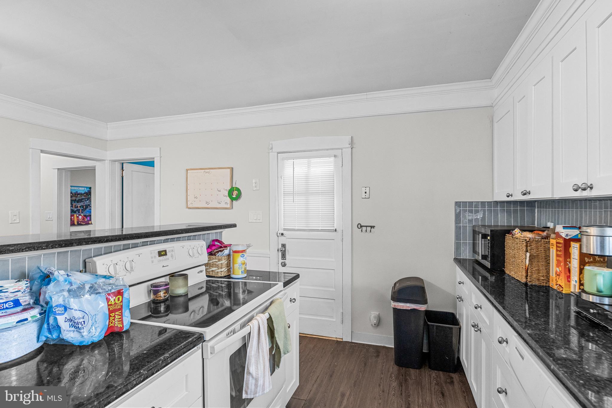 252 Rhoads Avenue Haddonfield, NJ 08033 - Photo 31 of 38 1st fl stove -electric