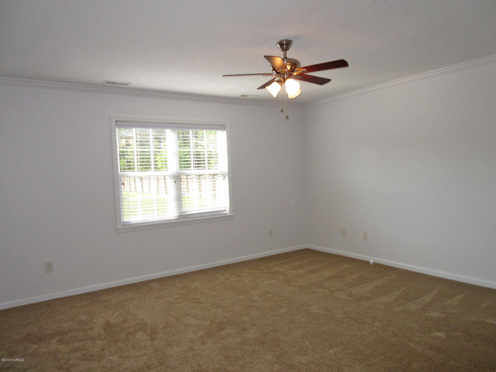 312 Trappers Road Hubert, NC 28539 - Photo 9 of 17 312 Trappers Rd - Bed 1