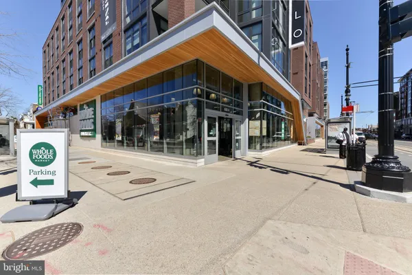 $2,400 | 919 12th Street Northeast, Unit 305, Washington, DC 20002