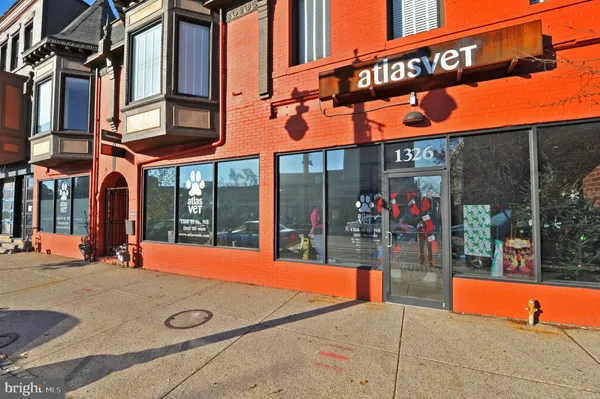 $2,400 | 919 12th Street Northeast, Unit 305, Washington, DC 20002