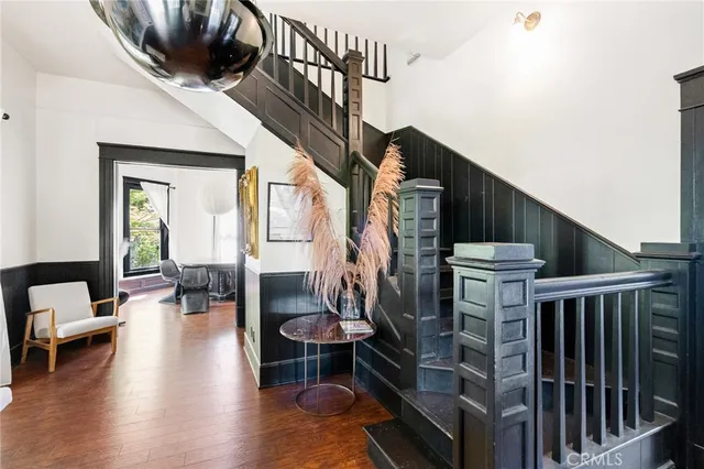 a view of entryway livingroom and hall