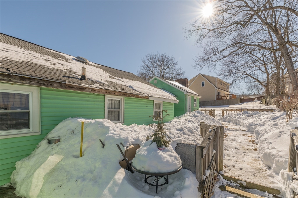 11 Fuller Road Billerica, MA 01821 - Photo 3 of 16 Gallery Image 3