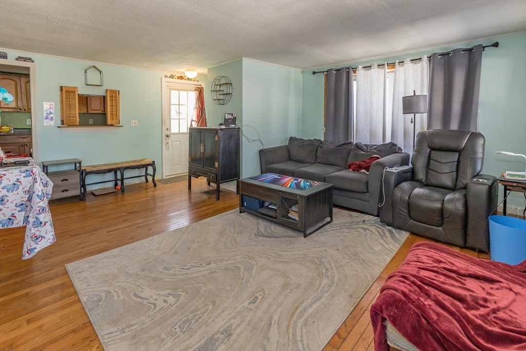 11 Fuller Road Billerica, MA 01821 - Photo 6 of 16 Gallery Image 6