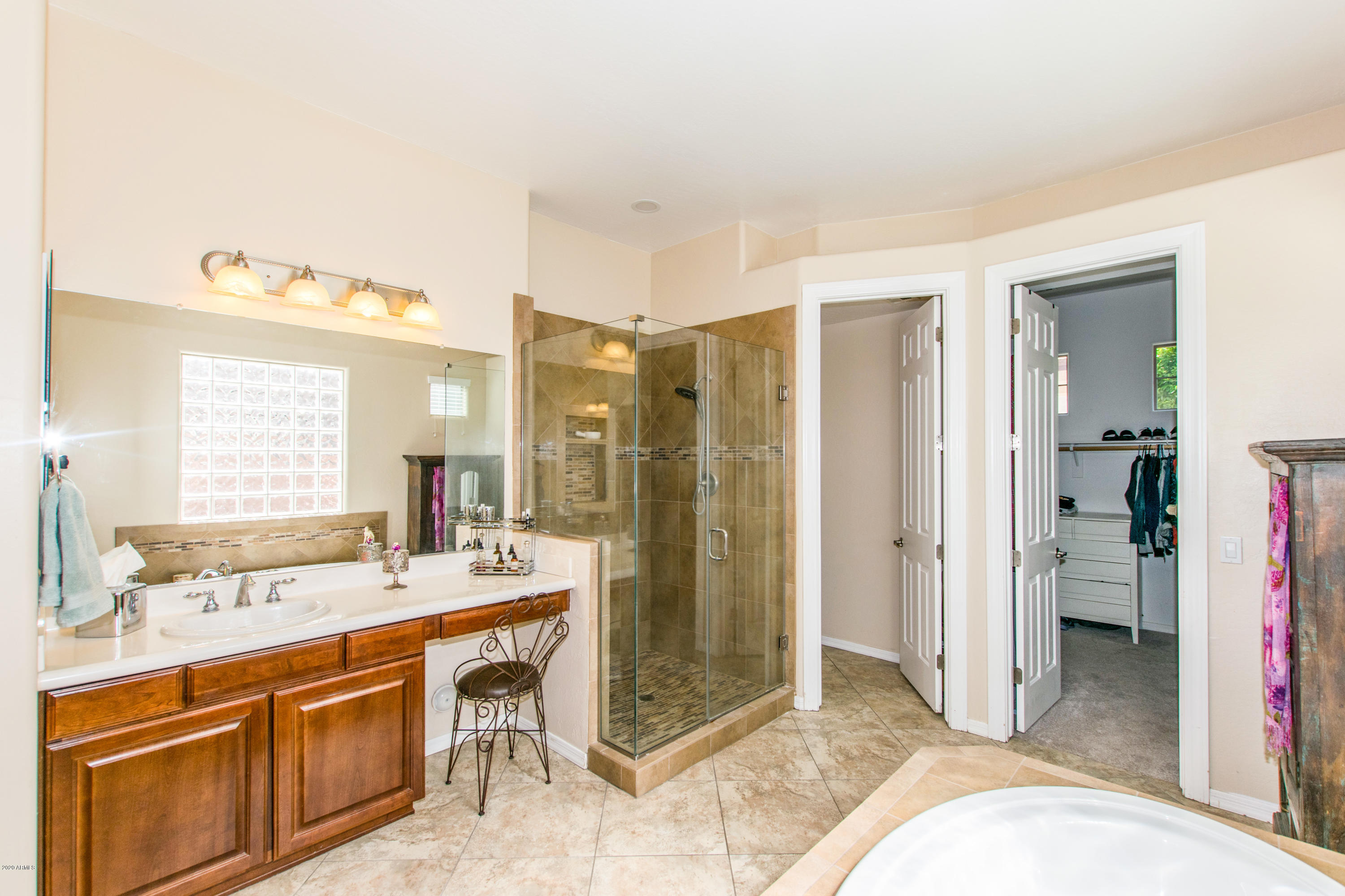 1296 East Bautista Road Gilbert, AZ 85297 - Photo 25 of 52 21 Master Bathroom