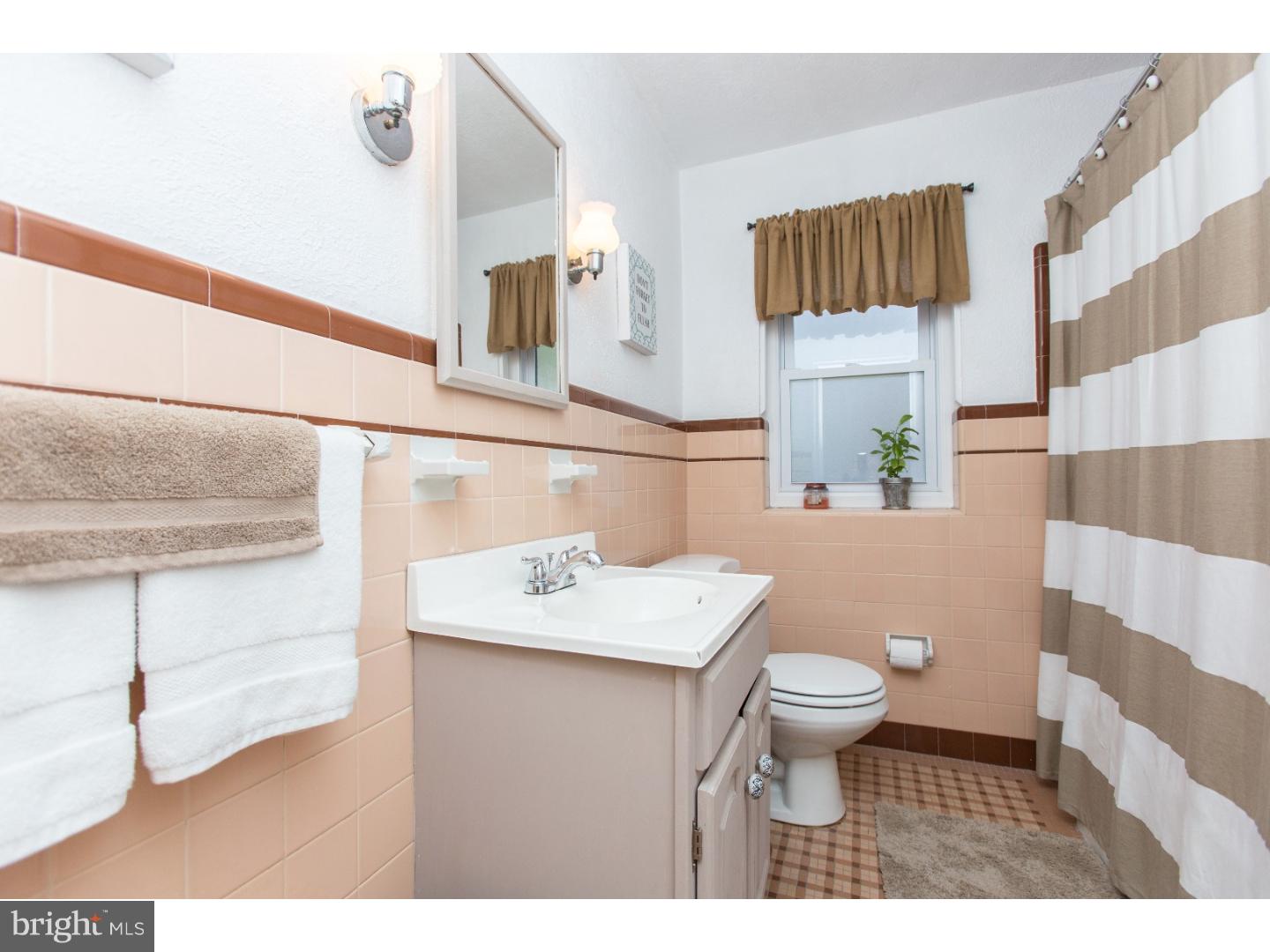 444 Prospect Road Springfield, PA 19064 - Photo 15 of 25 Bathroom