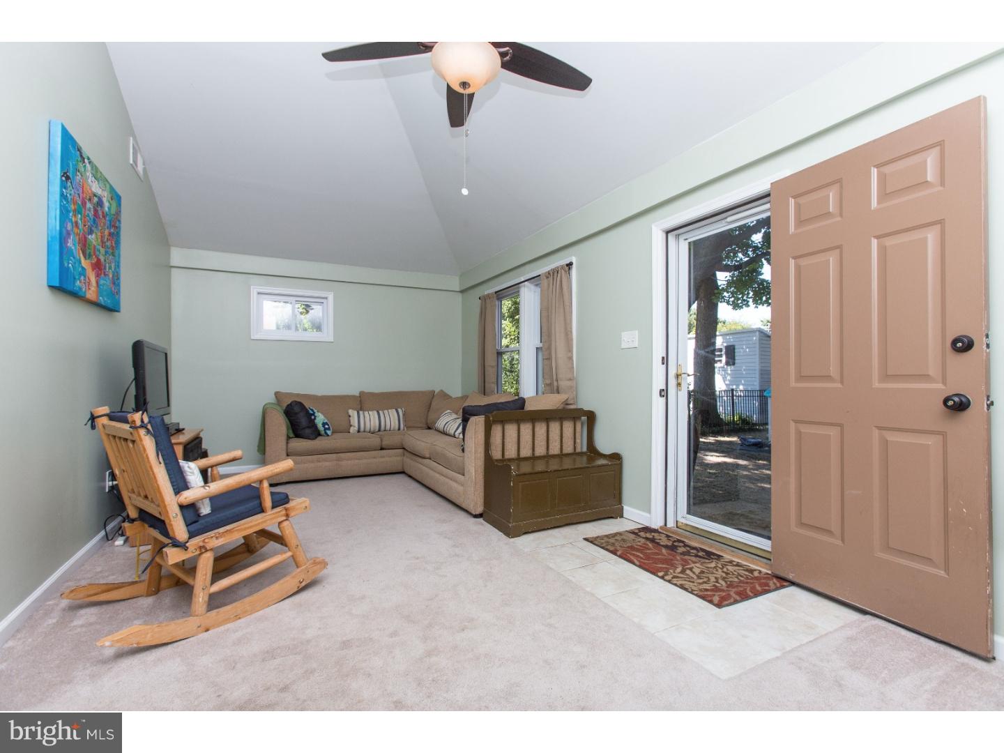444 Prospect Road Springfield, PA 19064 - Photo 9 of 25 Family Room