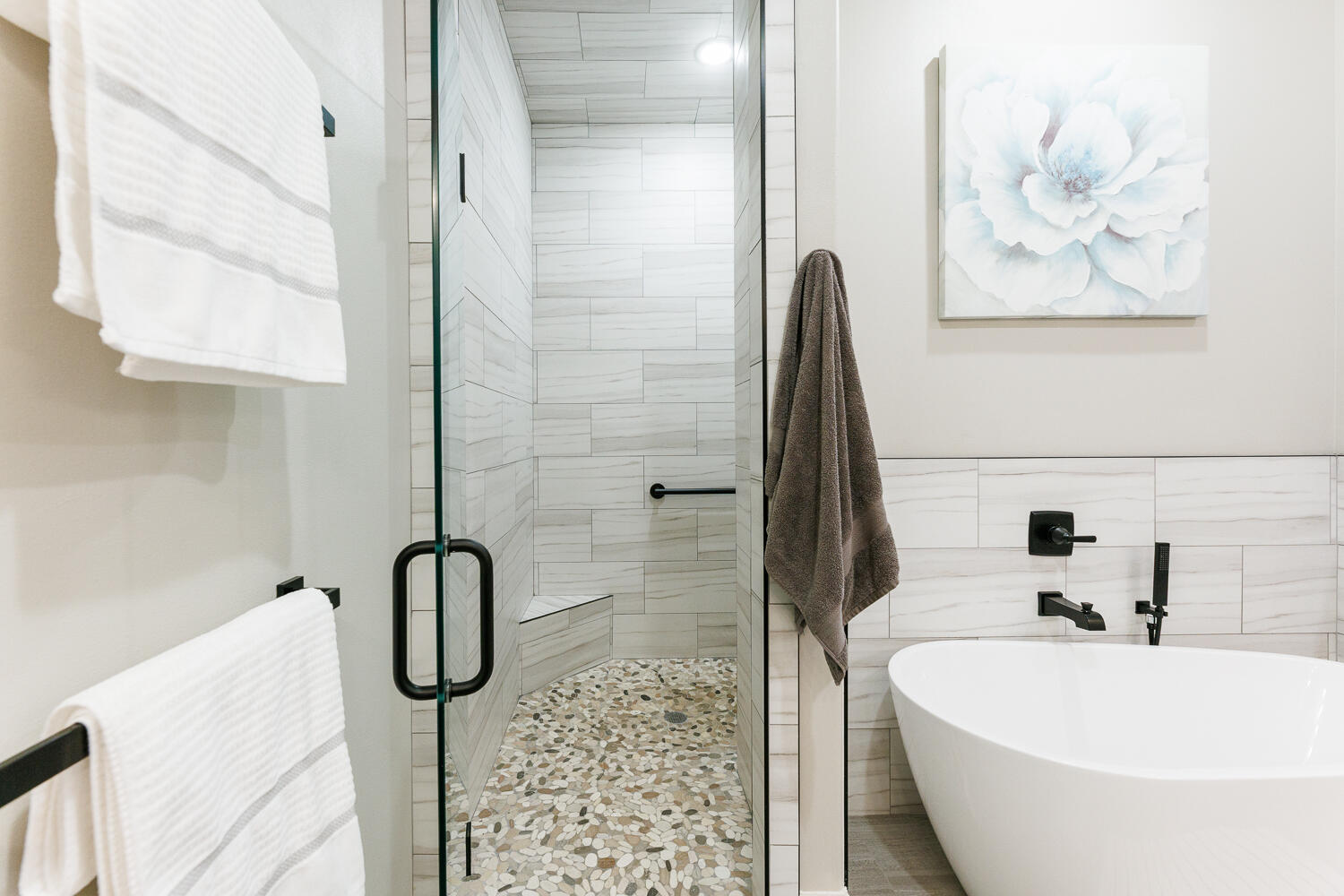 5310 112th Street Lubbock, TX 79424 - Photo 17 of 36 a bathroom with a bathtub and shower