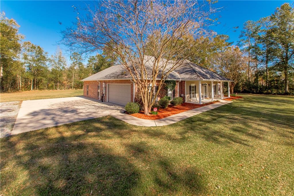 11213 Bassemier Road Hammond, LA 70403 - Photo 2 of 33 Gallery Image 2