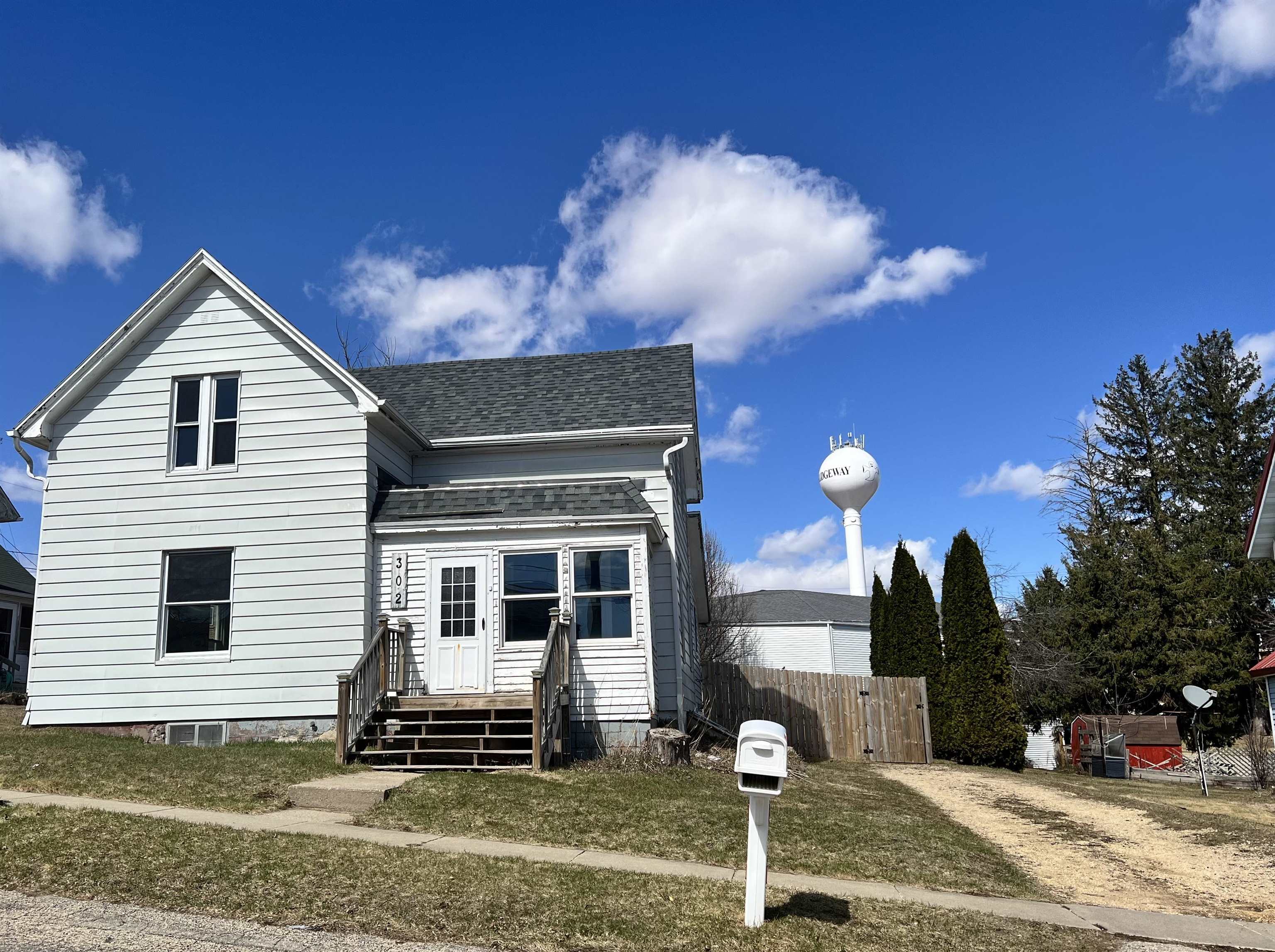 302 West Farwell Street Ridgeway, WI 53582 - Photo 1 of 1 Gallery Image 1