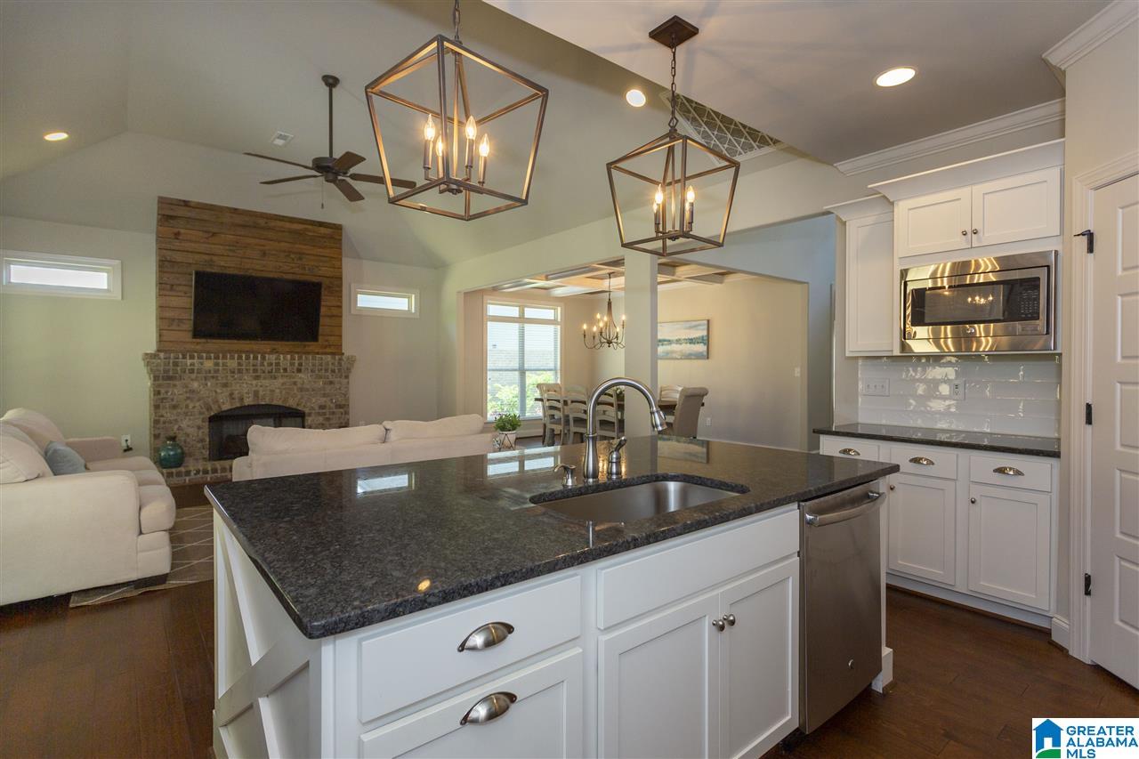 458 Ballantrae Road Pelham, AL 35124 - Photo 6 of 40 Gallery Image 6