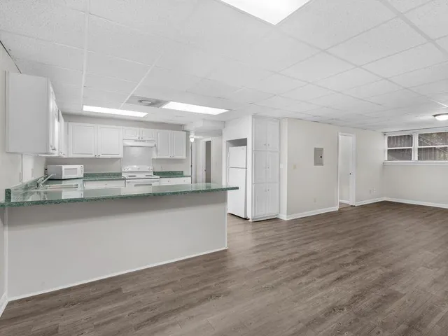 $1,200 | 63 B Sentry Oak Court, Unit 65, Stockbridge, GA 30281