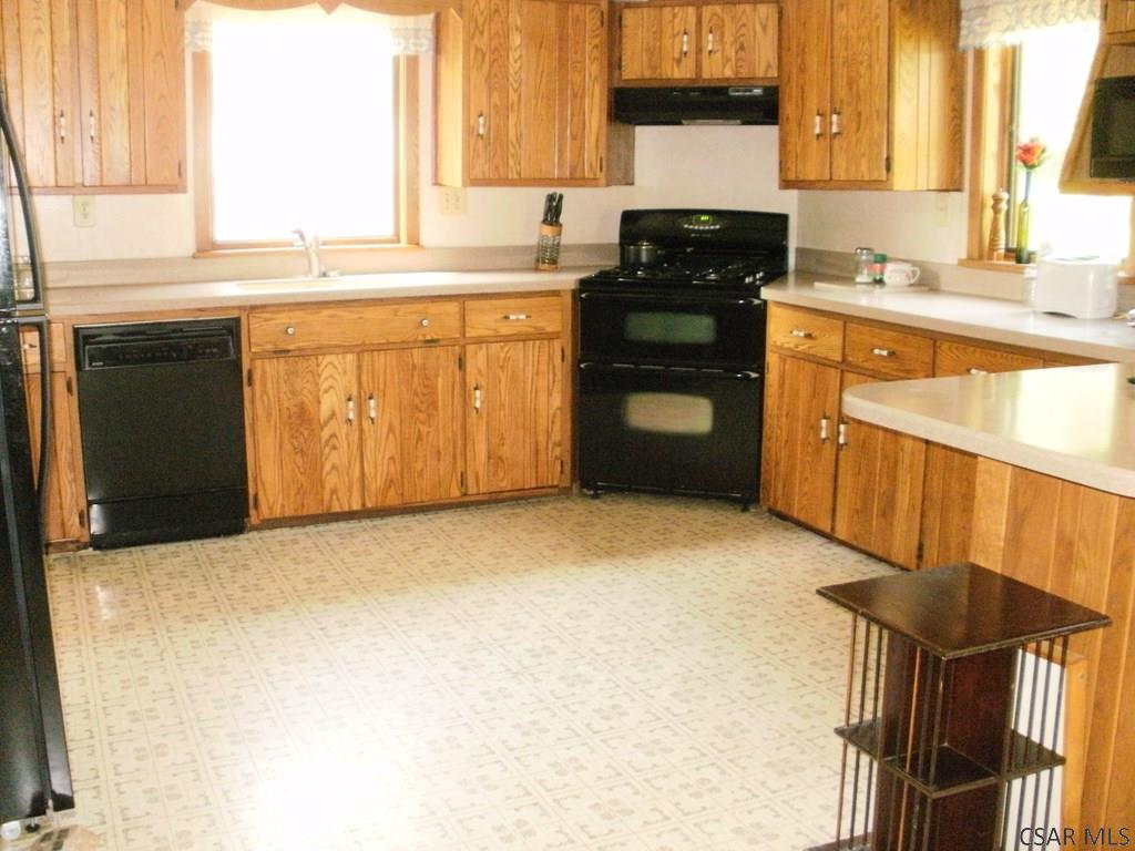 3045 Water Level Road Somerset, PA 15501 - Photo 10 of 22