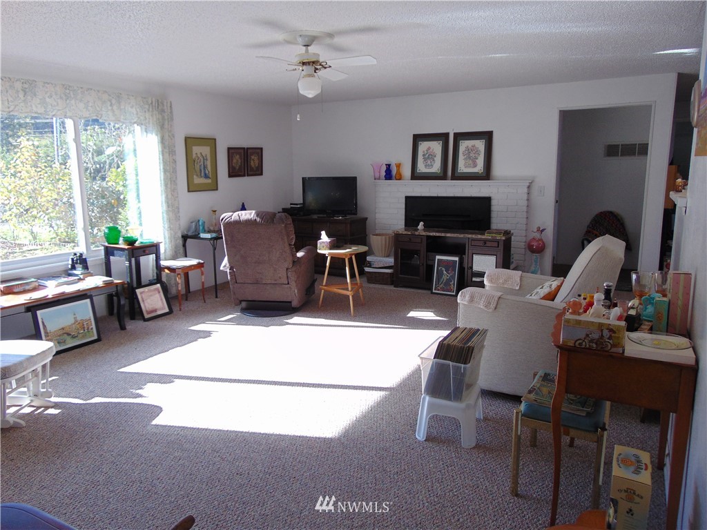 1491 Lidstrom Road East Port Orchard, WA 98366 - Photo 11 of 23 Gallery Image 11