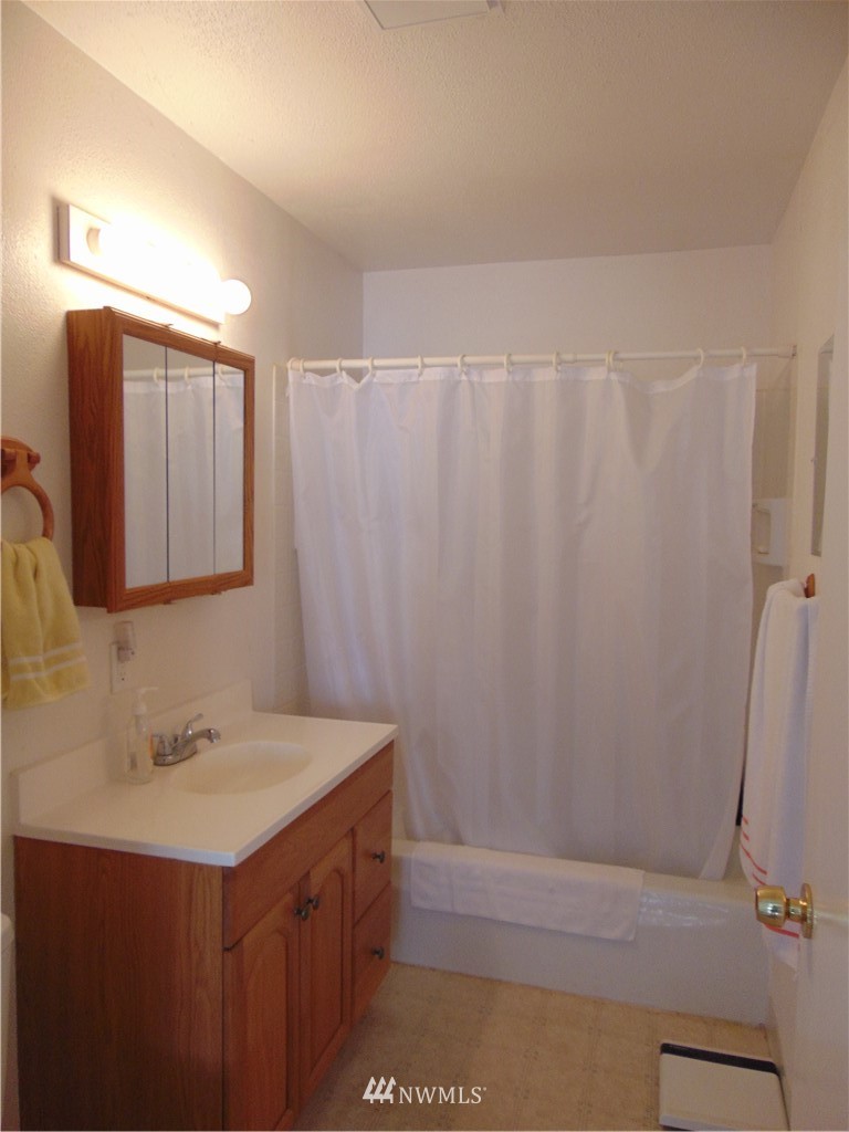 1491 Lidstrom Road East Port Orchard, WA 98366 - Photo 15 of 23 Gallery Image 15