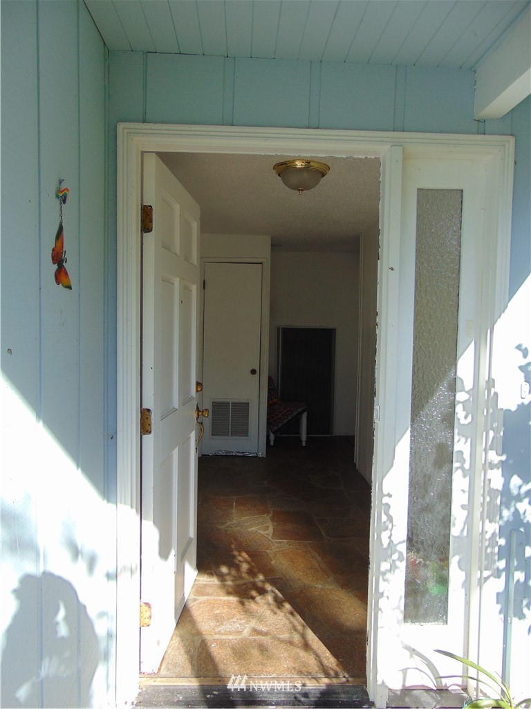 1491 Lidstrom Road East Port Orchard, WA 98366 - Photo 3 of 23 Gallery Image 3