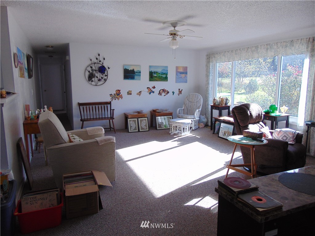 1491 Lidstrom Road East Port Orchard, WA 98366 - Photo 5 of 23 Gallery Image 5