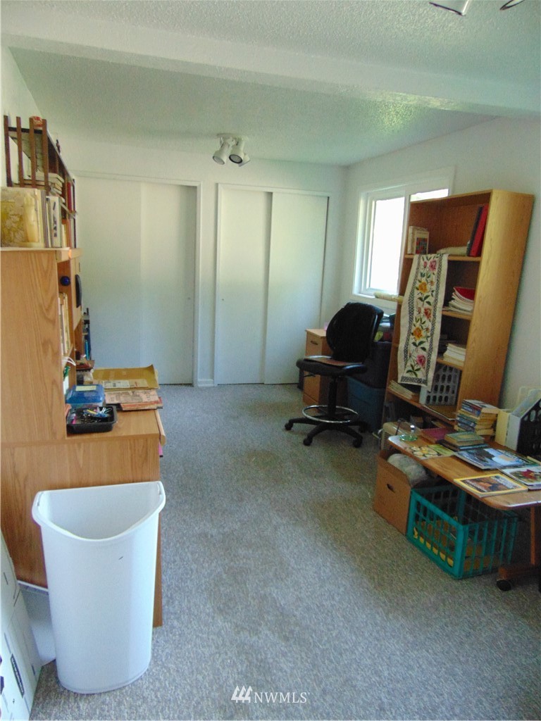 1491 Lidstrom Road East Port Orchard, WA 98366 - Photo 6 of 23 Gallery Image 6