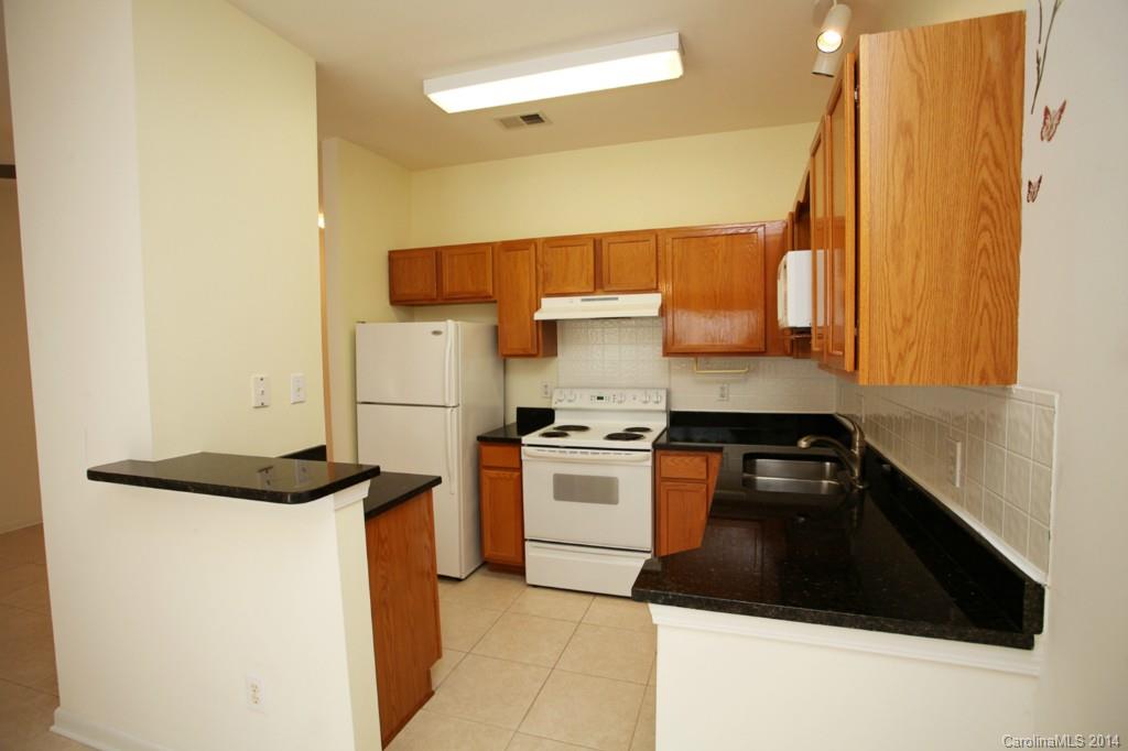 2037 Lennox Square Road Charlotte, NC 28210 - Photo 6 of 24 Gallery Image 6