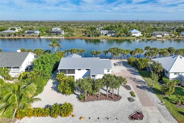 $995,000 | Undisclosed Address, Sanibel, FL 33957