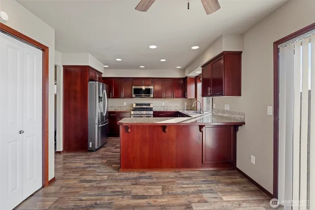 $650,000 | 28612 75th Drive Northwest, Stanwood, WA 98292