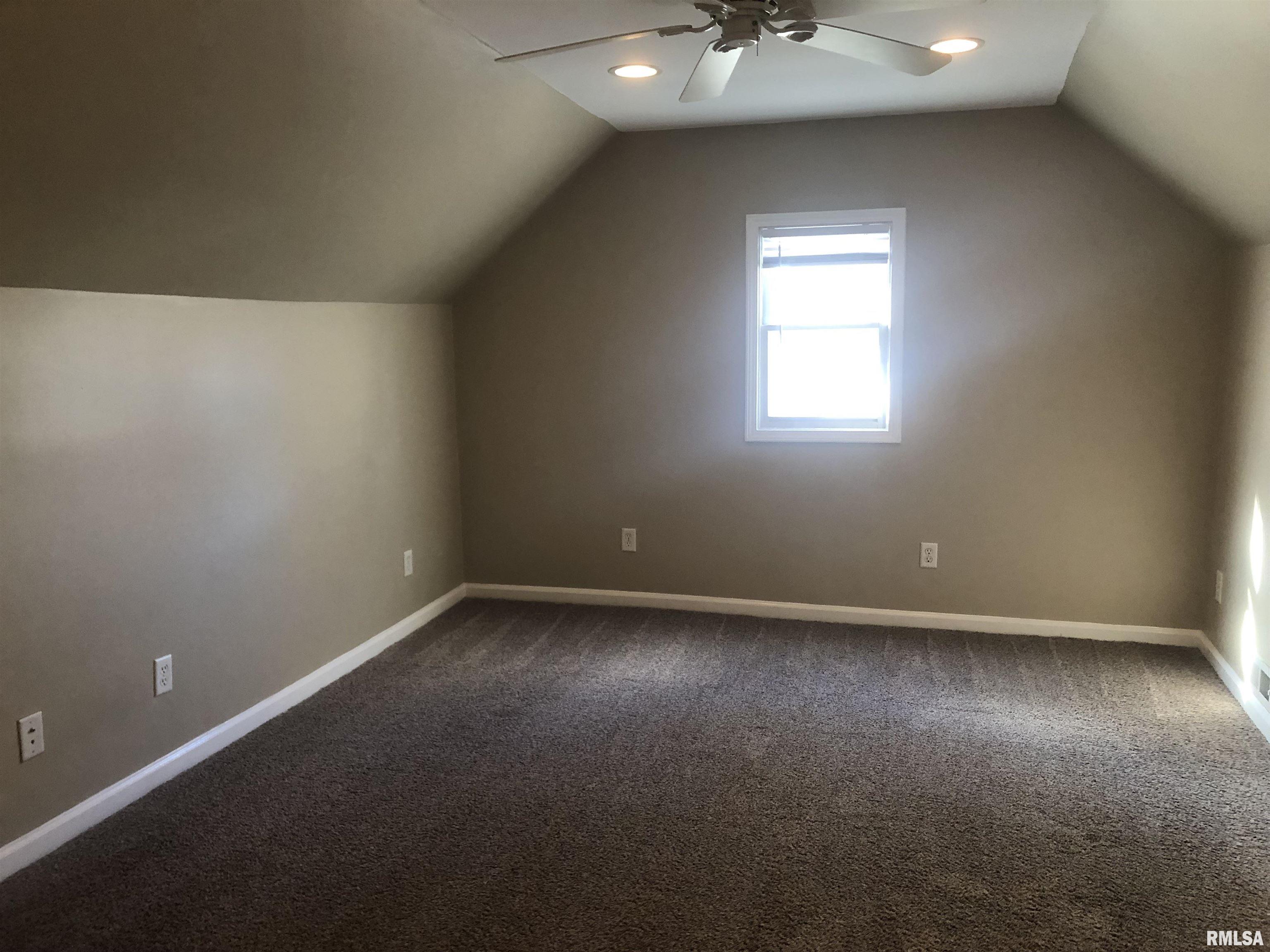 802 North Indiana Avenue Springfield, IL 62702 - Photo 17 of 23