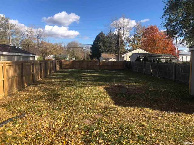 $94,900 | 802 North Indiana Avenue, Springfield, IL 62702