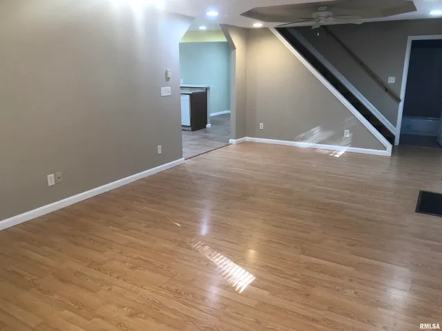 $94,900 | 802 North Indiana Avenue, Springfield, IL 62702