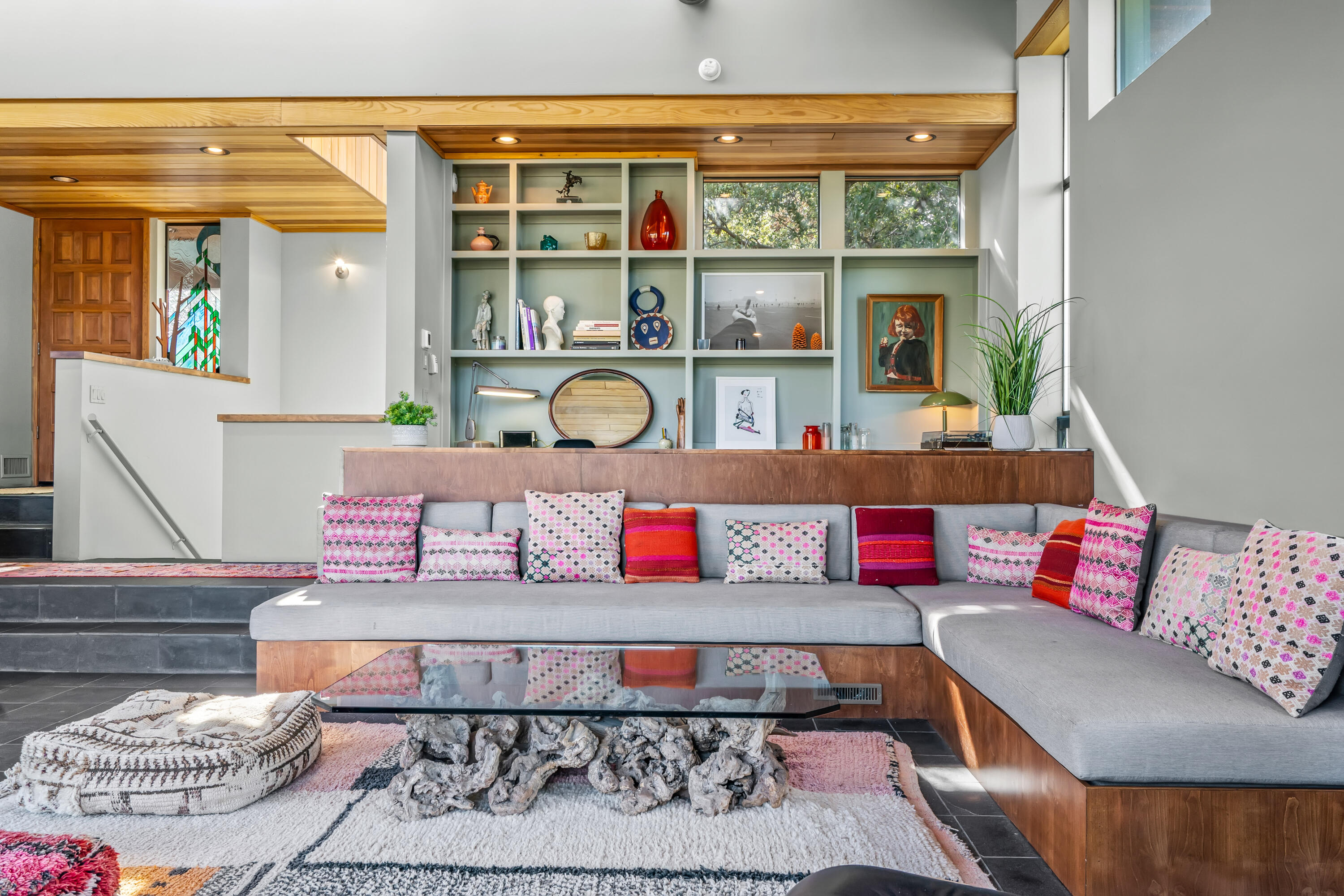 54685 Crest Drive Idyllwild, CA 92549 - Photo 18 of 50 a living room with furniture and floor to ceiling window