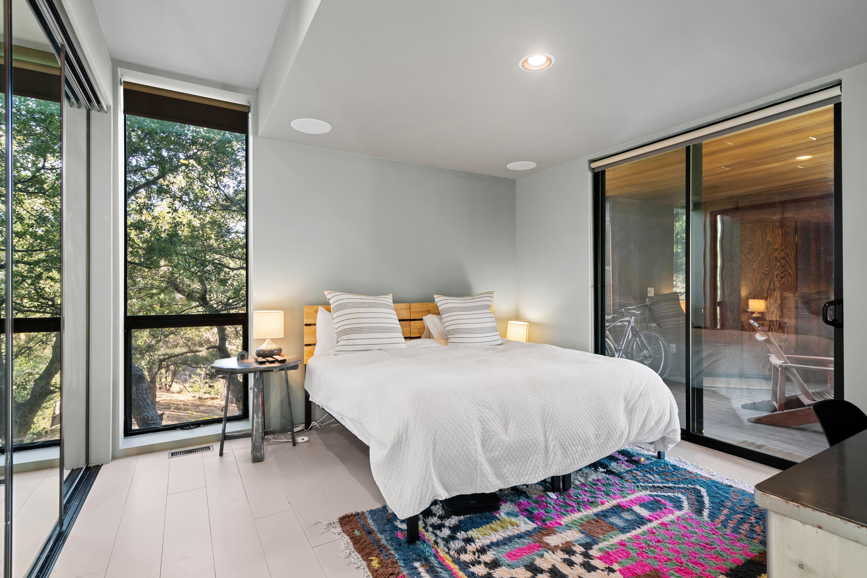 54685 Crest Drive Idyllwild, CA 92549 - Photo 29 of 50 a bedroom with a bed and a large window