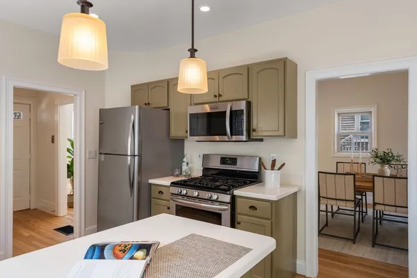 $998,000 | 8 Belmont Place, Somerville, MA 02143