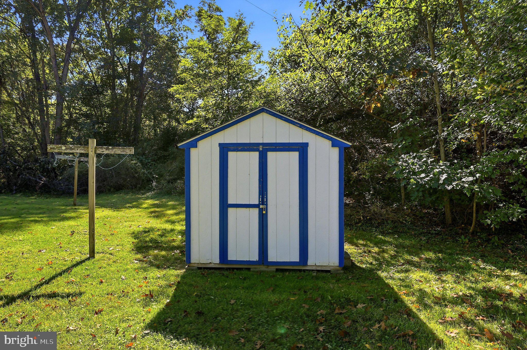 164 Jimtown Road Berkeley Springs, WV 25411 - Photo 27 of 35 Shed