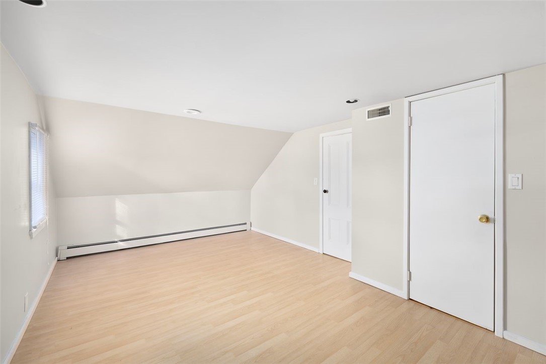 123 Harrington Avenue Warwick, RI 02888 - Photo 13 of 41