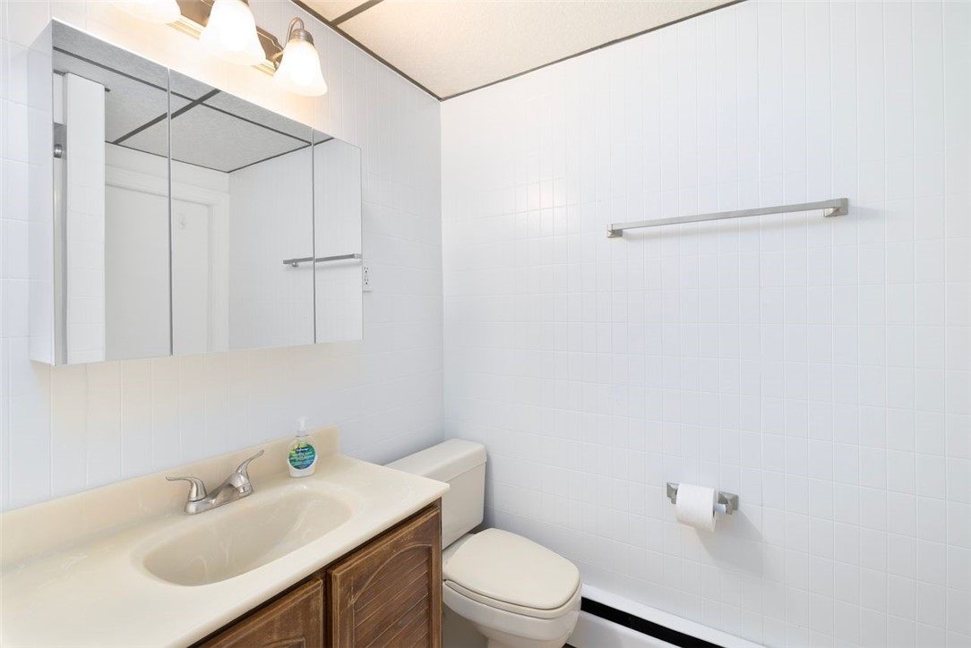 123 Harrington Avenue Warwick, RI 02888 - Photo 16 of 41