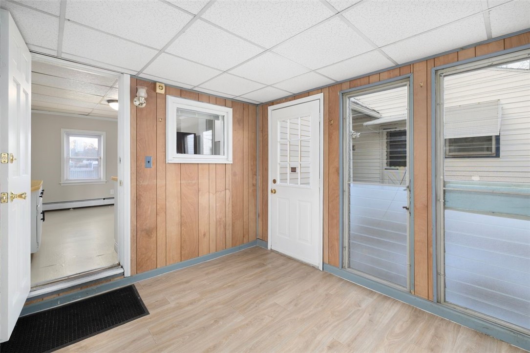 123 Harrington Avenue Warwick, RI 02888 - Photo 17 of 41