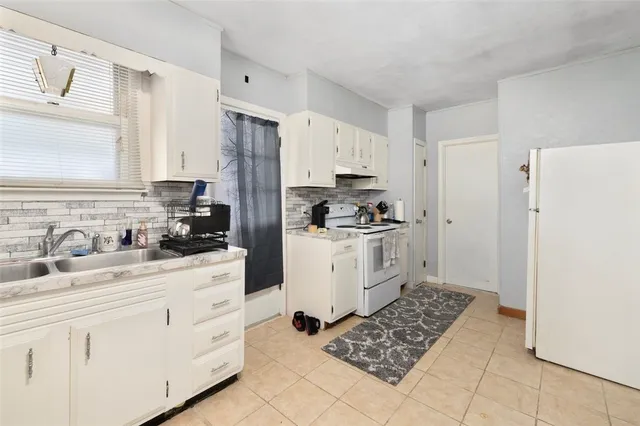 $419,900 | 123 Harrington Avenue, Warwick, RI 02888