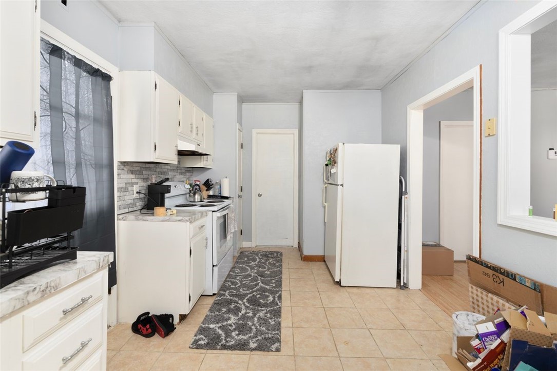 123 Harrington Avenue Warwick, RI 02888 - Photo 22 of 41