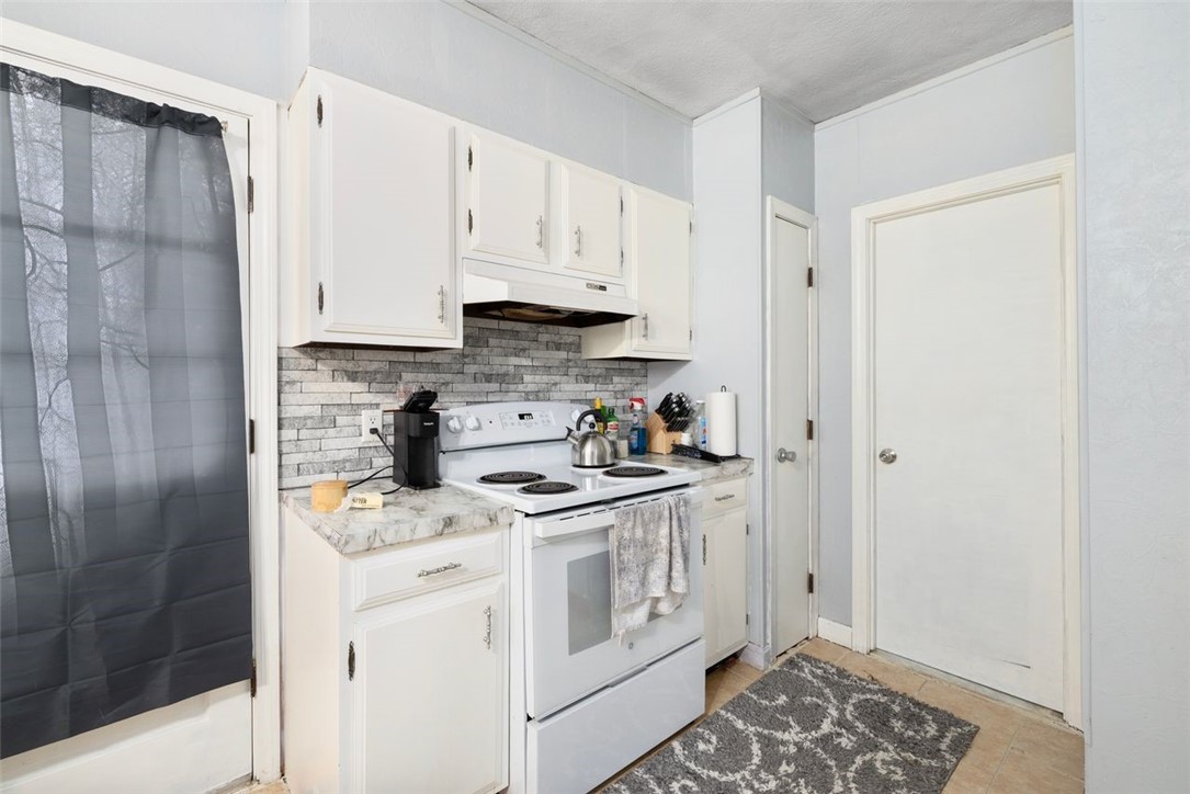 123 Harrington Avenue Warwick, RI 02888 - Photo 23 of 41