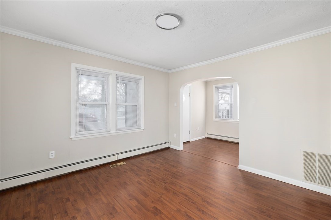 123 Harrington Avenue Warwick, RI 02888 - Photo 7 of 41