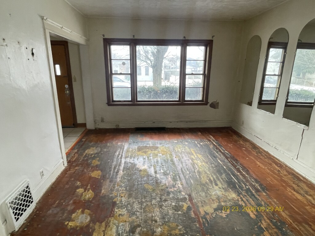 244 West 111th Street Chicago, IL 60628 - Photo 4 of 10