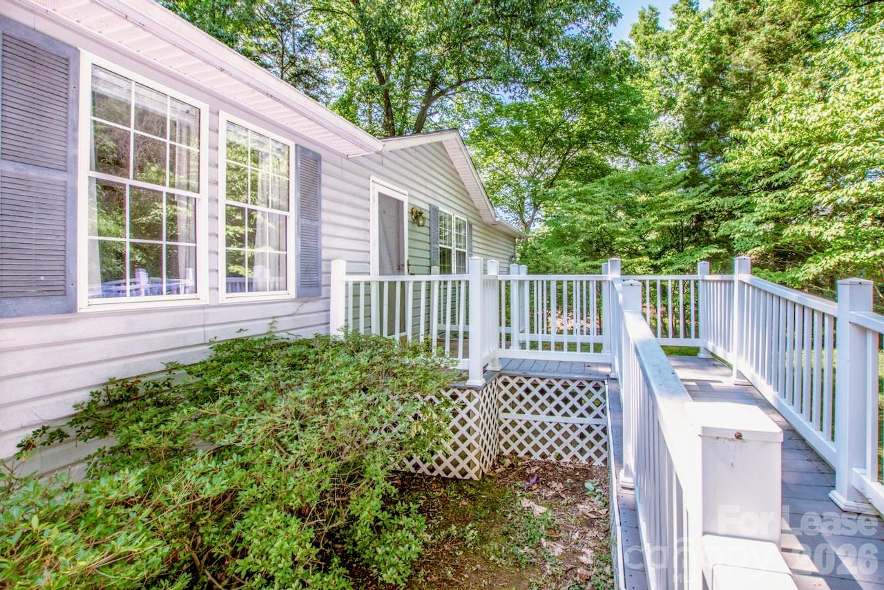 447 Kemp Road Mooresville, NC 28117 - Photo 6 of 48