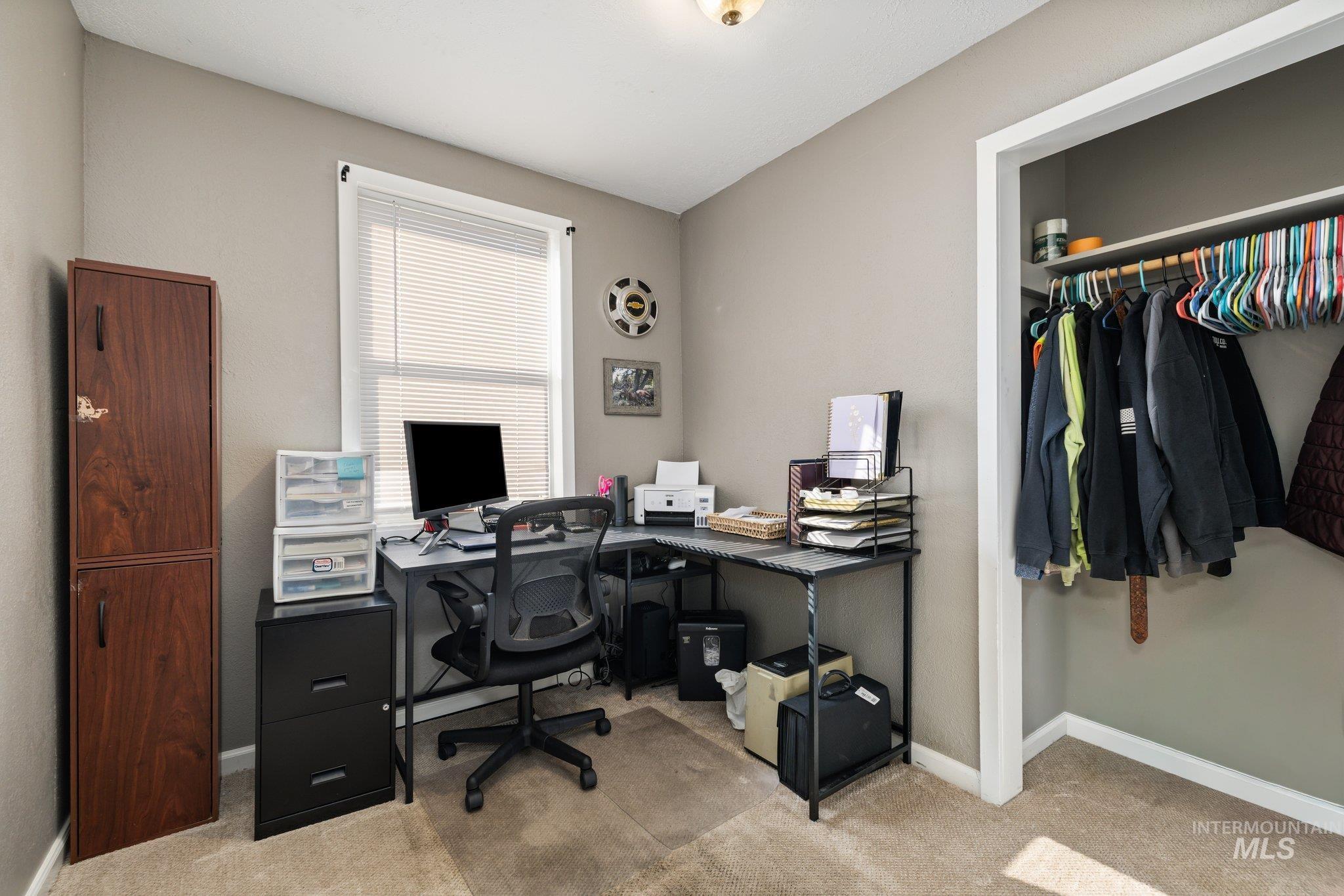 1504 2nd Street North Nampa, ID 83687 - Photo 20 of 29 Office with light colored carpet and baseboards