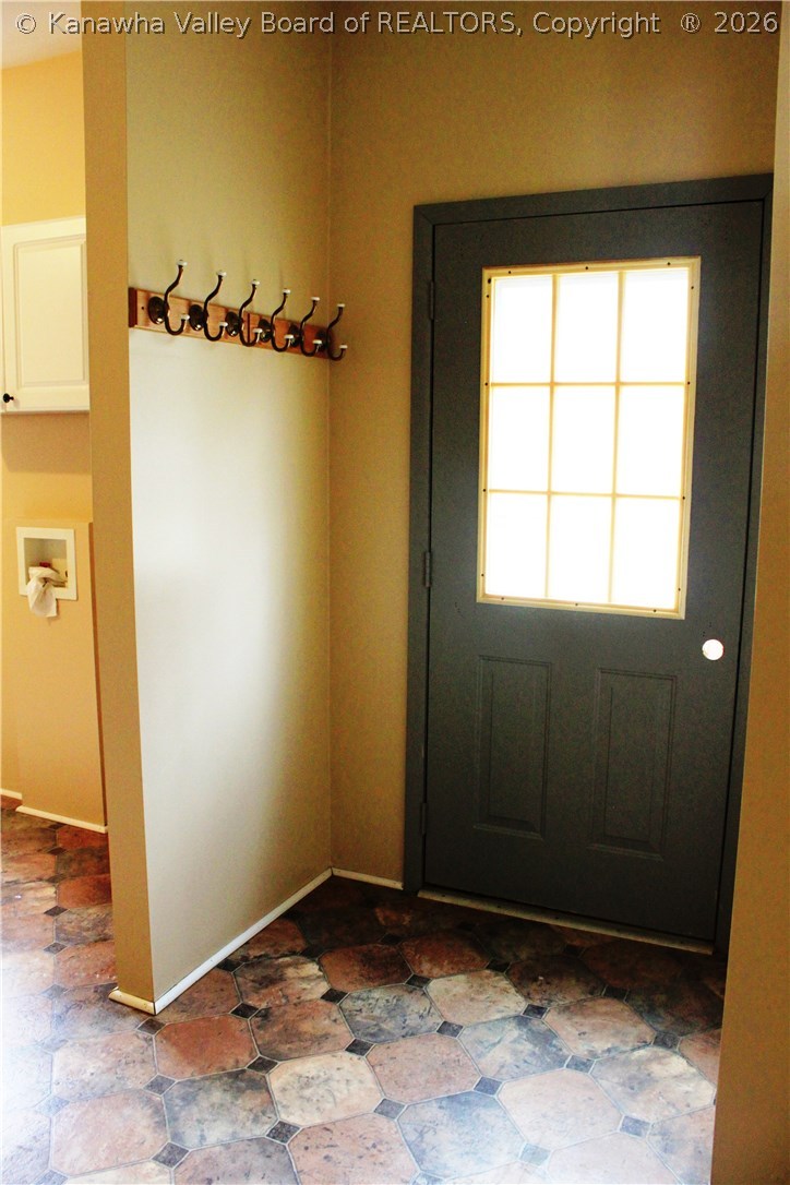 3257 Buff Crk Road Hurricane, WV 25526 - Photo 16 of 25 Gallery Image 16