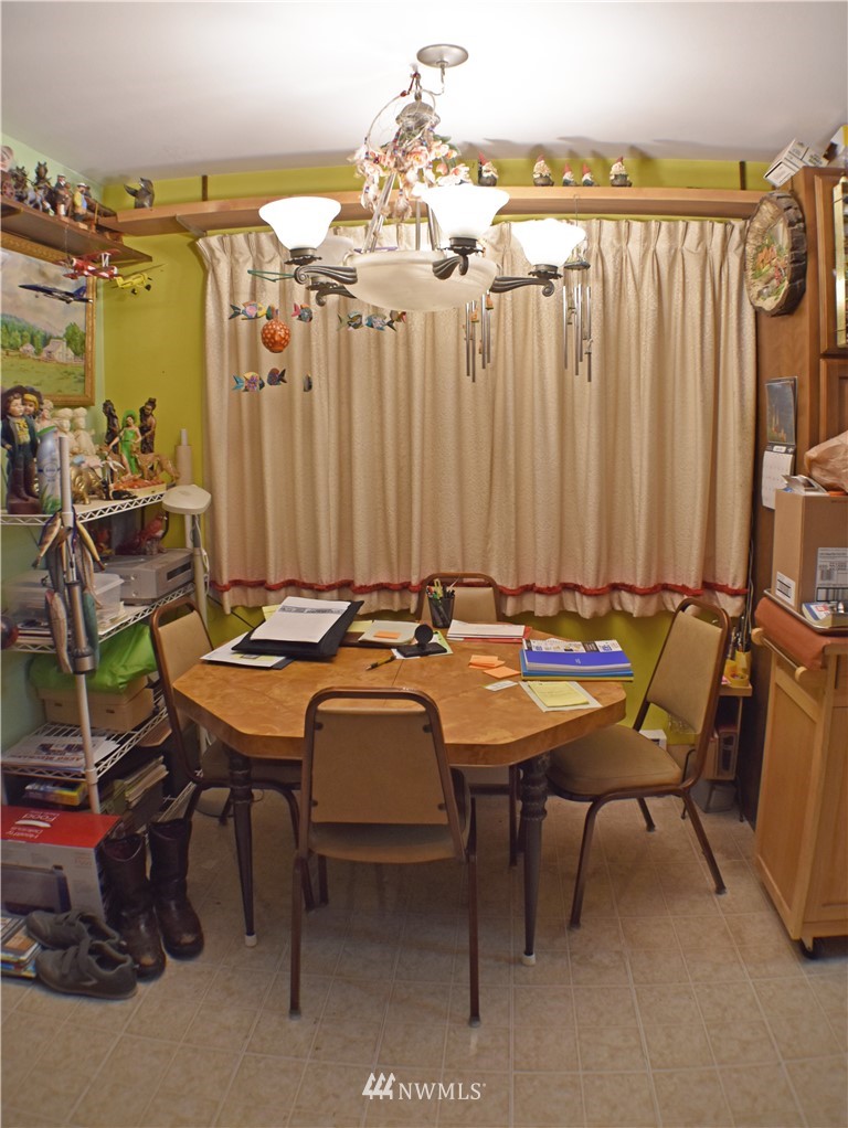 12707 Alexander Road Everett, WA 98204 - Photo 6 of 16 Gallery Image 6