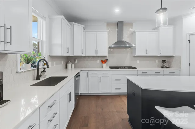 $695,000 | 14116 Glaswick Drive, Charlotte, NC 28278